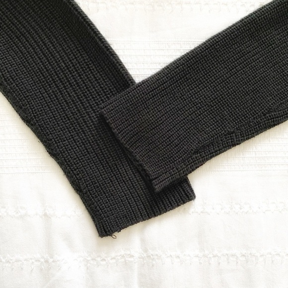 CALVIN KLEIN BLACK V-NECK FRONT CABLE KNITTED LONG SLEEVE MIDI DRESS - M - Picture 7 of 9